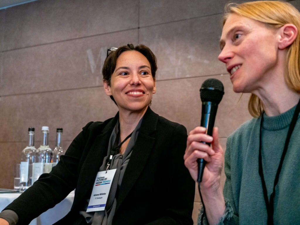 Adriana Whiteley e Liz Wynn